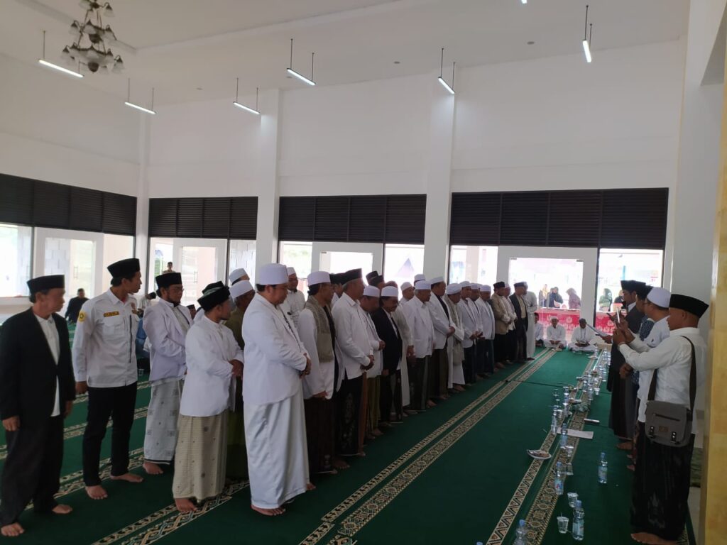 Foto : Pelantikan Pengurus Baru Masjid Al Jabal Puncak Bogor