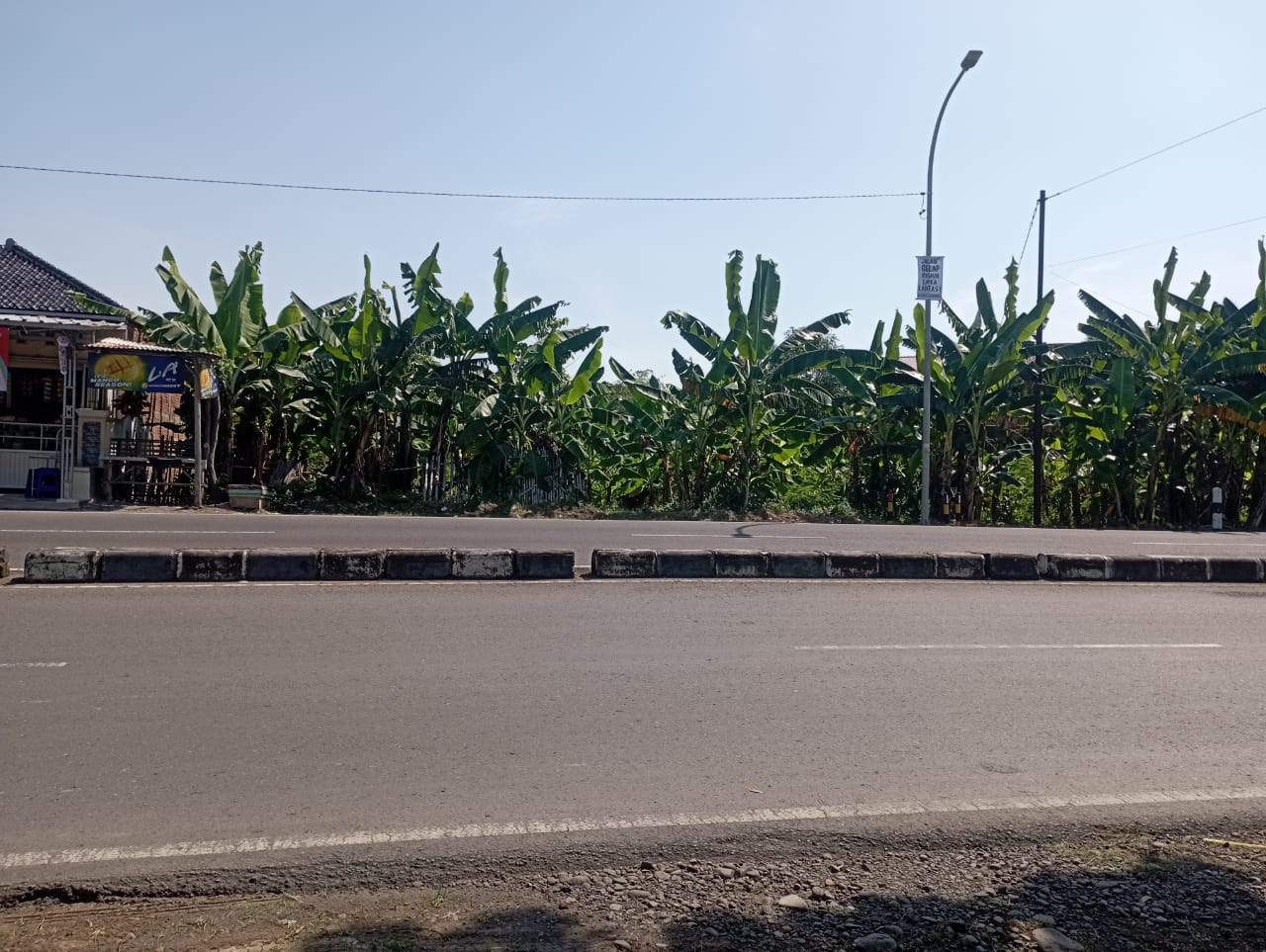 Lampu Jalan Mati di Ruas Kangampel–Jatibarang, Warga Minta Pemerintah Bertindak